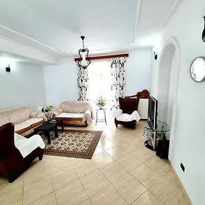  Hostel Luckyshine